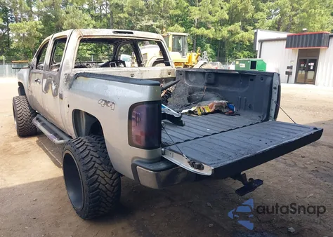 2013 Chevrolet Silverado 1500 Lt z USA, uszkodzony, nr VIN 3GCPKSE75DG373059